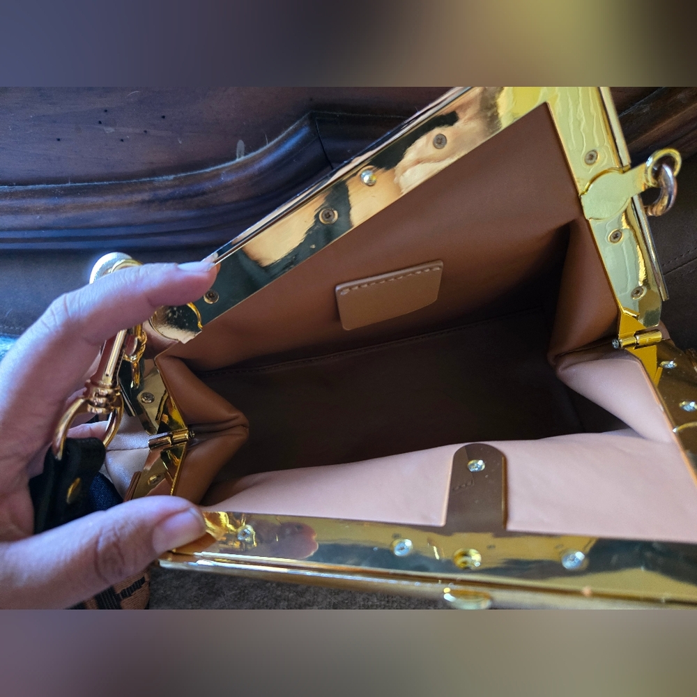 Unique clutch with strap bag - Picture 3 of 3